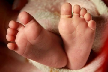 சூடாக்கப்பட்ட பால் பாத்திரத்தில் விழுந்து மூன்று வயது குழந்தை மரணம்