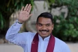 සුපිරිසුදු පාර්ලිමේන්තුවක් පවත්වාගෙන යාමේ දර්ශනය නොමග යවන මාලිමාවේ මන්ත්රීවරු ගැන නාමල් කියපු දේ..
