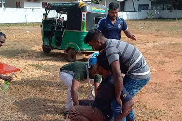 யாழில் பரபரப்பை ஏற்படுத்திய சம்பவம்; மகள் காதலால் பெரியப்பா விபரீத முடிவு! | Father S Tragic End Due To His Daughter S Love