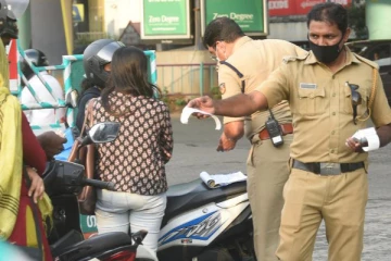 போலீசை ஏமாற்றிய தசரதன் மகன் ராமன் - சமூக வலைத்தளத்தில் கிழியும் கேரள போலீசின் லட்சணம்