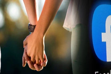 මුහුණු පොතෙන් පෙම් කල තරුණියව ලොවටම පෙන්වූ අයෙකුට සිදුවූ දේ