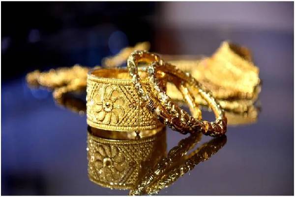 மீண்டும் வீழ்ச்சி கண்ட தங்க விலை - இன்றைய தங்க விலை விபரம்..! | Gold Price Today Sri Lanka Gold Rate Dollar