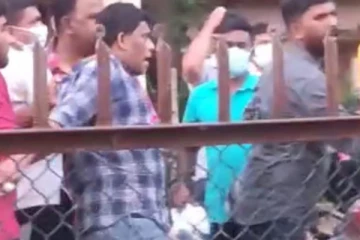 පාර්ලිමේන්තු මන්ත‍්‍රී ඇතුළු පිරිසක් පිට්ටනියක ගුටි කෙලියක්..