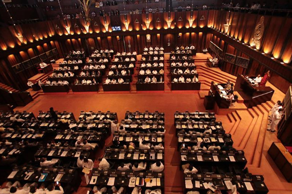 நாடாளுமன்ற உறுப்பினர்களின் வரவு குறித்து அதிருப்தி | Parliment Presents
