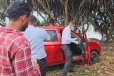 ගාල්ල වෙඩි තබා ඝාතනය කල සැකකරුවන් පැමිණි මෝටර් රථය හසුවේ [PHOTO]