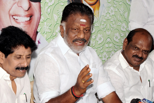 தவழ்ந்து தான் பதவி - எடப்பாடியே ஒப்புக்கொண்டார் - ஓபிஎஸ்!! | Ops Slams Again Edapadi Palanisamy In Post
