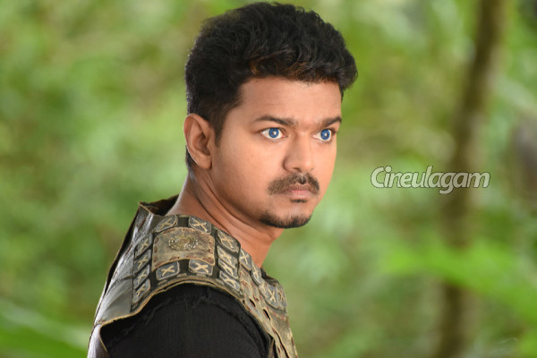 நடிகர் விஜய்க்கு ஒன்றரை கோடி அபராதம்.. பல கோடி வருமானத்தை மறைத்தாரா? | Vijay Case Against 1 5 Cr It Fine