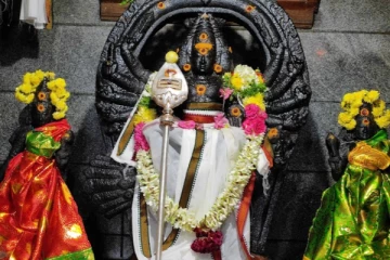 குபேர சம்பத்து வழங்கும் அழகிய முருகன் ஆலயம்