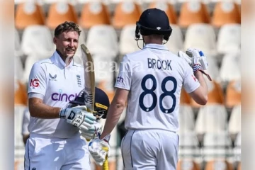 ක්‍රිකට් ඉතිහාසය පොතට හැරී බෘෘක් හා ජෝ රූට් ගෙන් නව පිටුවක්..