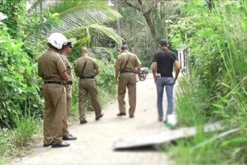 அதிகாலைவேளை நடுவீதியில் வைத்து குடும்ப பெண் படுகொலை