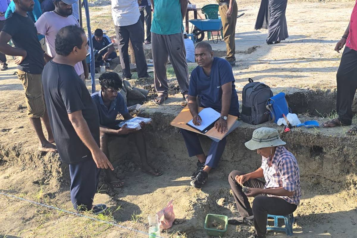 செம்மணி அகழ்வில் நெஞ்சை உலுக்கும் கொடூரம்.! ஒன்றன் மீது ஒன்றாக எலும்புக்கூடுகள் மீட்பு.. | Heart Wrenching Horror At The Semmani Excavations