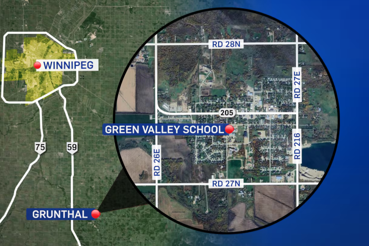 கனடாவில் பாடசாலைக்கு துப்பாக்கி, கத்தி எடுத்துச் சென்ற சிறுவன் | Student In Custody After Weapon Incident At Rural