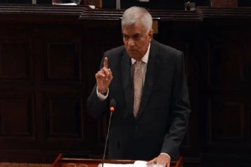 நிதி அமைச்சரிடம் கோரிக்கை விடுத்த ரணில்!