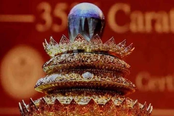 உலகின் மிகப்பெரிய ஊதா நிற மாணிக்கம் இலங்கையில் கண்டுபிடிப்பு