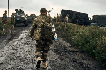 உக்ரைன் யுத்தக்கைதியை ஈவிரக்கமின்றி சுட்டுத்தள்ளிய ரஷ்ய படை