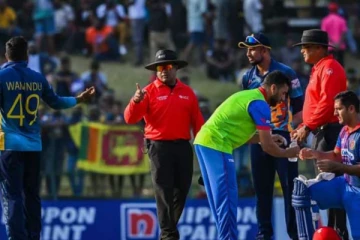 වනිදු හසරංගට හදිසියේ දඩ මුදලක්..