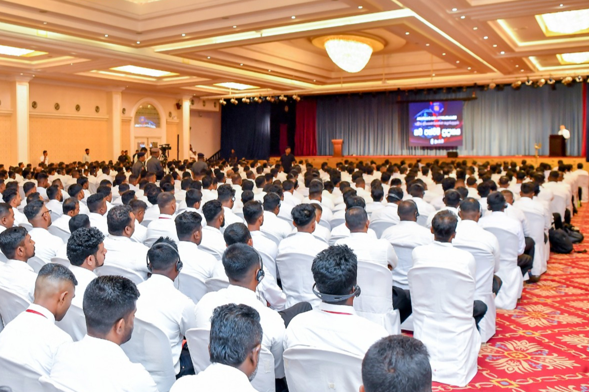 பொதுப் போக்குவரத்தை மேம்படுத்த ஜனாதிபதி திட்டம்: சாரதிகளுக்கு விடுக்கப்பட்ட எச்சரிக்கை | Presidential Plan To Improve Public Transportation