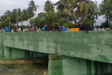 கன்னியாகுமரியில் ஊரடங்கை மீறும் பொது மக்கள்: மீண்டும் தொற்று ஏற்படும் அபாயம்