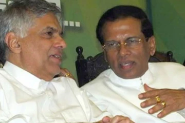 අලියට අතට අත දීලද...ලොක්කෝ ඔක්කොම හෝටලයක විශේෂ සාකච්ඡාවක්..