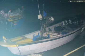 இலங்கைக்கு கடத்த முயன்ற புகையிலைகளை கைப்பற்றிய தமிழக பொலிஸார்