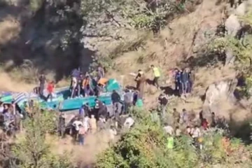 ஜம்மு காஷ்மீர் பஸ் விபத்தில் 36 பேர் பலி; 19 பேர் காயம்