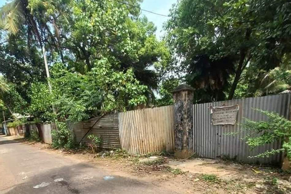 குப்பை கொட்டுபவர்களுக்கு சூனியம் வைத்த வீட்டு உரிமையாளர் - இலங்கையில் பரபரப்பு..! | For Litterers Sorcery House Owner