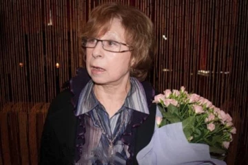 உக்ரைன் நாட்டிற்கு பிரபல ரஷ்ய நடிகை வழங்கிய நிதியுதவி!