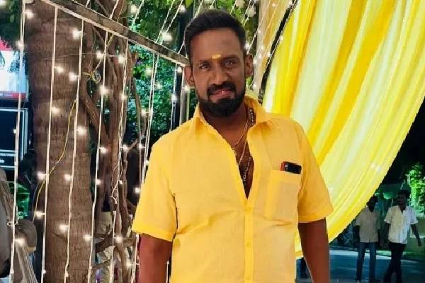 ஐசியூவில் நடிகர் ரோபோ சங்கர் - உடல்நிலை மோசமானதாக தகவல் | Actor Robo Shankar Admitted To Icu Chennai