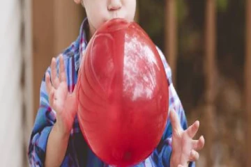 தொண்டையில் பலூன் சிக்கி சிறுவன் உயிரிழப்பு
