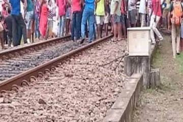 இலங்கையில் புகைப்பட மோகத்தால் ஏற்பட்ட அசம்பாவிதம்... தாய், இளம் பெண் உயிரிழப்பு!