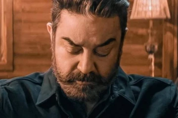 வலிமை படத்தை தொடர்ந்து வெளியாகவுள்ள விக்ரம் படத்தின் கிலிம்ப்ஸ் ! சூப்பர் அப்டேட்..