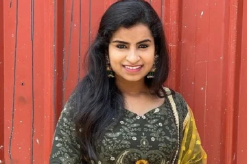 குத்தாட்டம் போட்டு அசத்திய குக் வித் கோமாளி ஷிவாங்கி.. ராஷ்மிகாவை மிஞ்சிய நடனம்