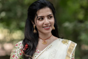 தகாத முறையில் தொட்ட நபர்.. விஜய் டிவி சக்திவேல் சீரியல் நடிகை பேருந்தில் செய்த அதிரடி விஷயம்