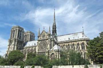 உக்ரைன் - ரஷ்யா போரில் அமைதி வேண்டி ஒலித்த இராட்சத மணி