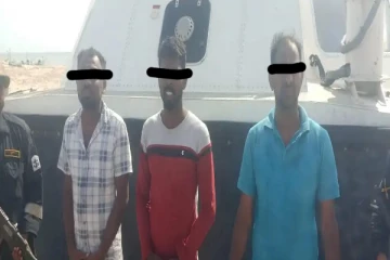 இந்தியாவுக்கு தப்பியோடிய முல்லைத்தீவு நபர் உட்பட மூவர் நாடுகடத்தல்!