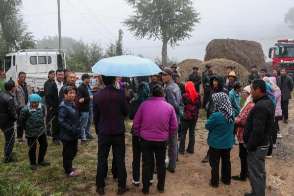 சீனாவில் ஏற்பட்ட நில அதிர்வில் சிக்கி 11 பேர் காயம் | 11 Injured In China Earthquake