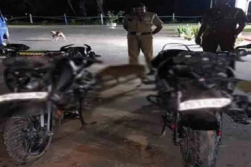 அதிவேகமாக பயணித்த மோட்டார் சைக்கிள்கள்... 5 இளைஞர்கள் வைத்தியசாலையில்!