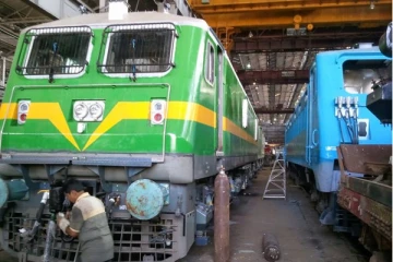 இந்தியாவில் இருந்து இறக்குமதி செய்யப்பட்ட  ரயில் பெட்டிகள்  தொடர்பில் எழுந்த சர்ச்சை!