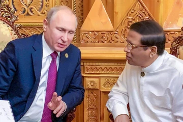 மைத்திரிக்கு தங்க வாளை பரிசளித்த புடின்