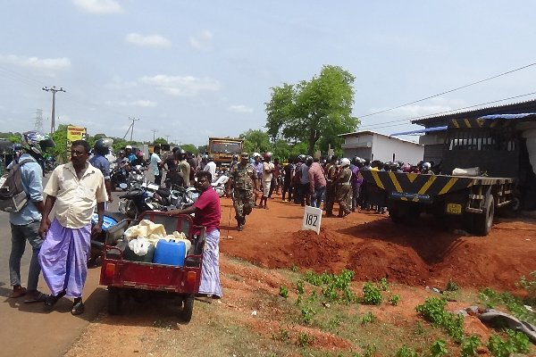 வவுனியாவில் கோர விபத்து - சம்பவ இடத்திலேயே இளைஞன் பலி! - ஐபிசி தமிழ்