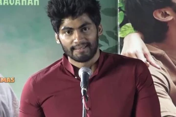 படப்பிடிப்பில் தர்ஷன் காலில் விழுந்த இயக்குனர்! ஷாக்காக படக்குழு..