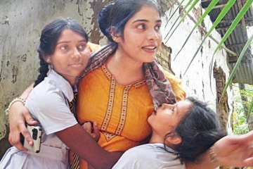 இணையத்தில் வைரலாகும் இலங்கை பெண்ணின் புகைப்படம்