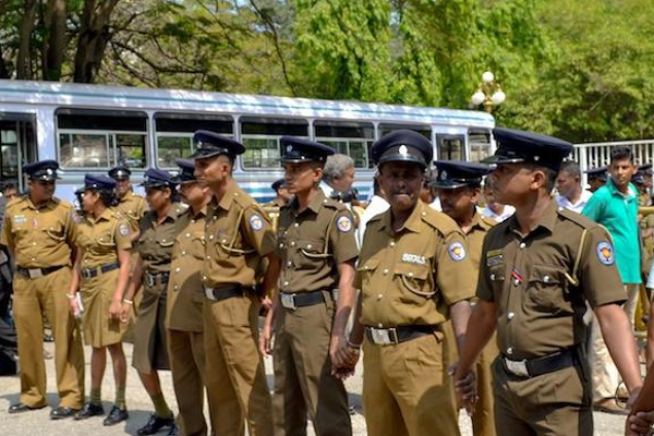 புத்தாண்டு தினத்தில் மேல்மாகாணத்தில் திடீரென குவிக்கப்பட்ட காவல்படை! கைது செய்யவும் பணிப்பு - ஐபிசி தமிழ்