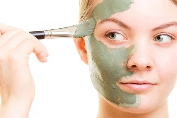 ஒரே இரவில் முகப்பொலிவை அதிகரிக்கணுமா? இதை  தொடர்ந்து செய்தாலே போதும்!