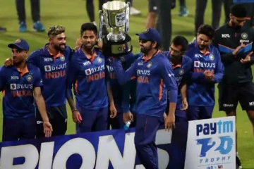 இலங்கை தொடரில் இருந்து இரண்டு முக்கிய இந்திய அணி வீரர்கள் விலகல் - ரசிகர்கள் சோகம்