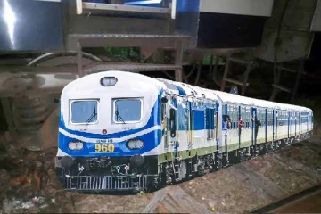 யாழ்ப்பாணத்திலிருந்து சென்ற யாழ்தேவி தடம்புரண்டது