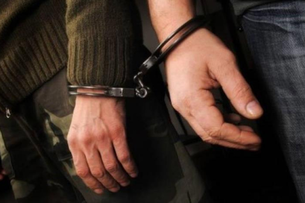 அடகுவைத்த காணியை மீட்க வழப்பறி; சிக்கிய சகோதரர்கள்! | Robbery Committed To Reclaim Mortgaged Land அடகுவைத்த காணியை மீட்க வழப்பறி; சிக்கிய சகோதரர்கள்! | Robbery Committed To Reclaim Mortgaged Land