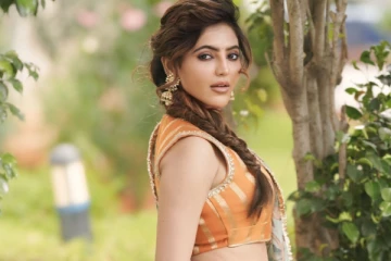 நடிகை அதுல்யா ரவி அழகிய போட்டோஷூட்