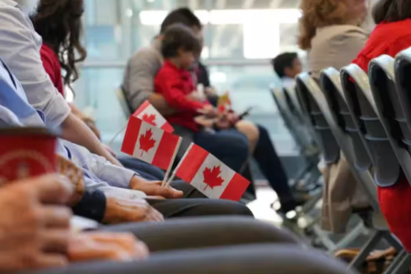 வெளிநாட்டு மாணவர்களுக்கு விதிக்கப்பட்ட கட்டுப்பாடுகள்: கனடா மக்கள்தொகையில் ஏற்பட்டுள்ள பாதிப்பு | Canada Population Decrease Due To Int Student Cuts வெளிநாட்டு மாணவர்களுக்கு விதிக்கப்பட்ட கட்டுப்பாடுகள்: கனடா மக்கள்தொகையில் ஏற்பட்டுள்ள பாதிப்பு | Canada Population Decrease Due To Int Student Cuts