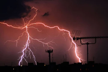 ප්‍රබල අකුණු පිළිබඳ අවවාදාත්මක නිවේදනයක් - ජනතාවට අනතුරු ඇගවීමක්